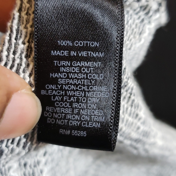 3💋 for $35 Express Short Cardigan - Picture 6 of 7